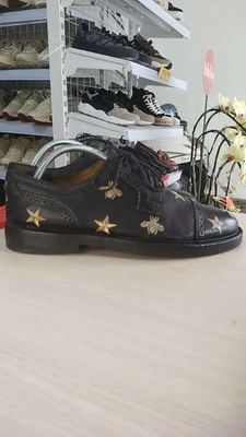 Giày Gucci chính hãng size 40 -41. Mua bán Giày dép tại Quận 8 Tp Hồ Chí Minh được đăng bởi KỲ ANH GIÀY SI CHÍNH HÃNG