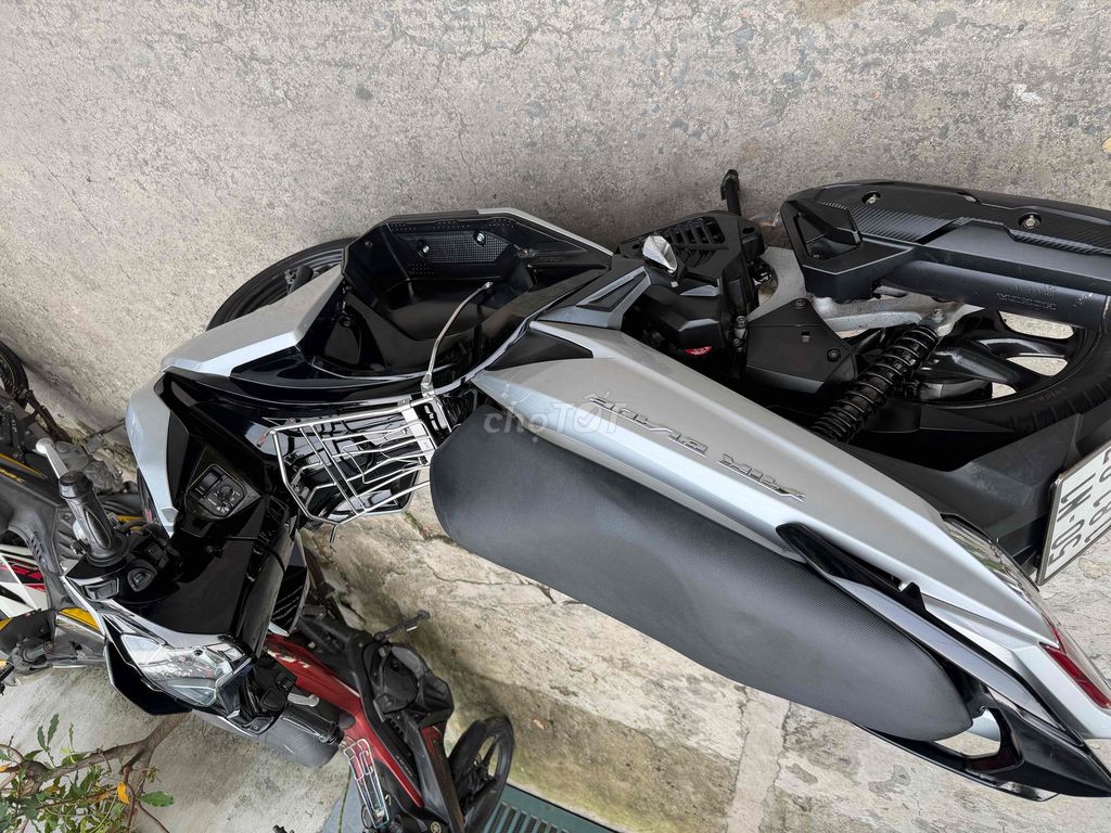 Honda Air Blade 125cc bạc postro