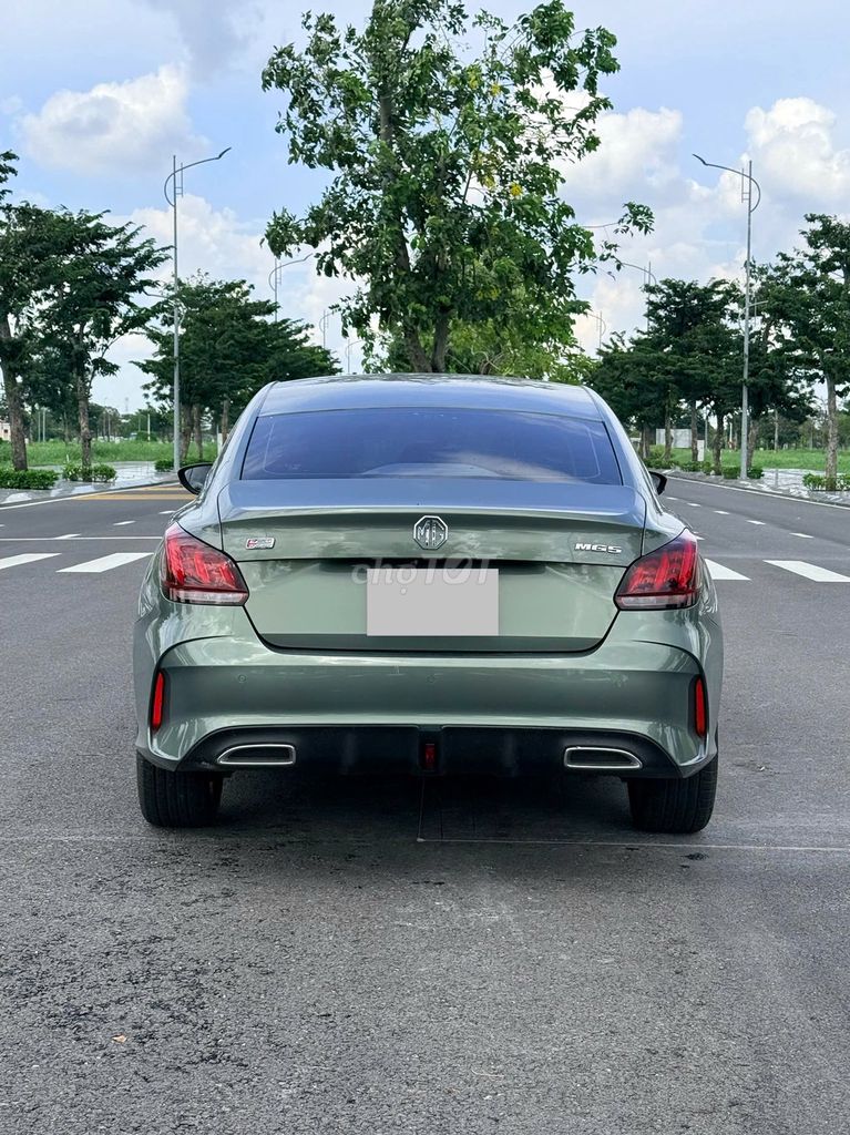 MG 5 Luxury 1.5AT 2022 синий 56 000 км дилерское обслуживание