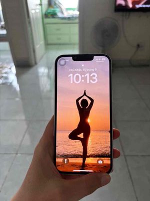 Apple iPhone 13 Lock Hồng người dùng