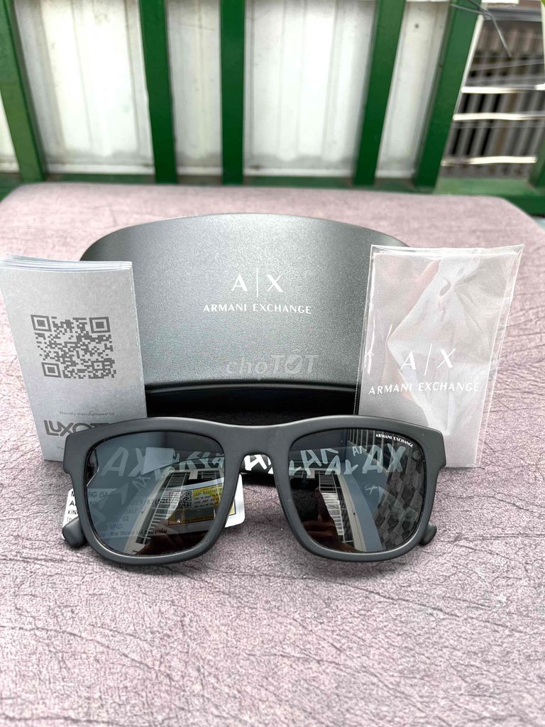 kính mát Armani Exchange chính hãng