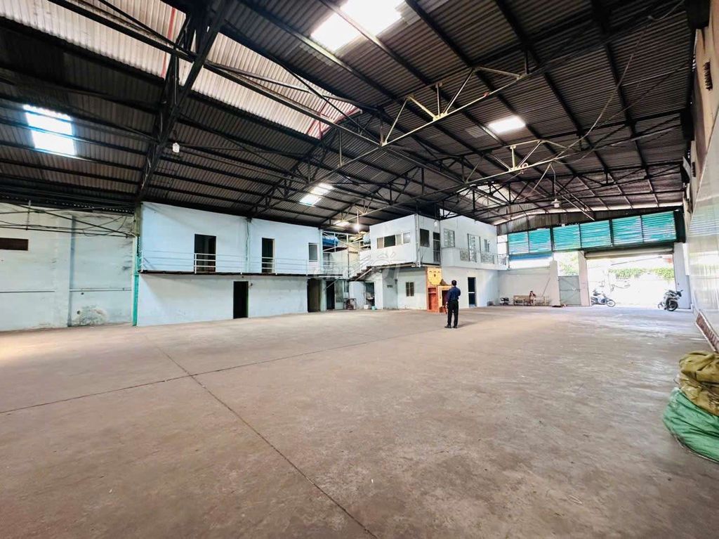Cho thuê xưởng 900m2 Ao Đôi- B.Tânđgcont cógáclửng vpđiện3fa giá:70tr 