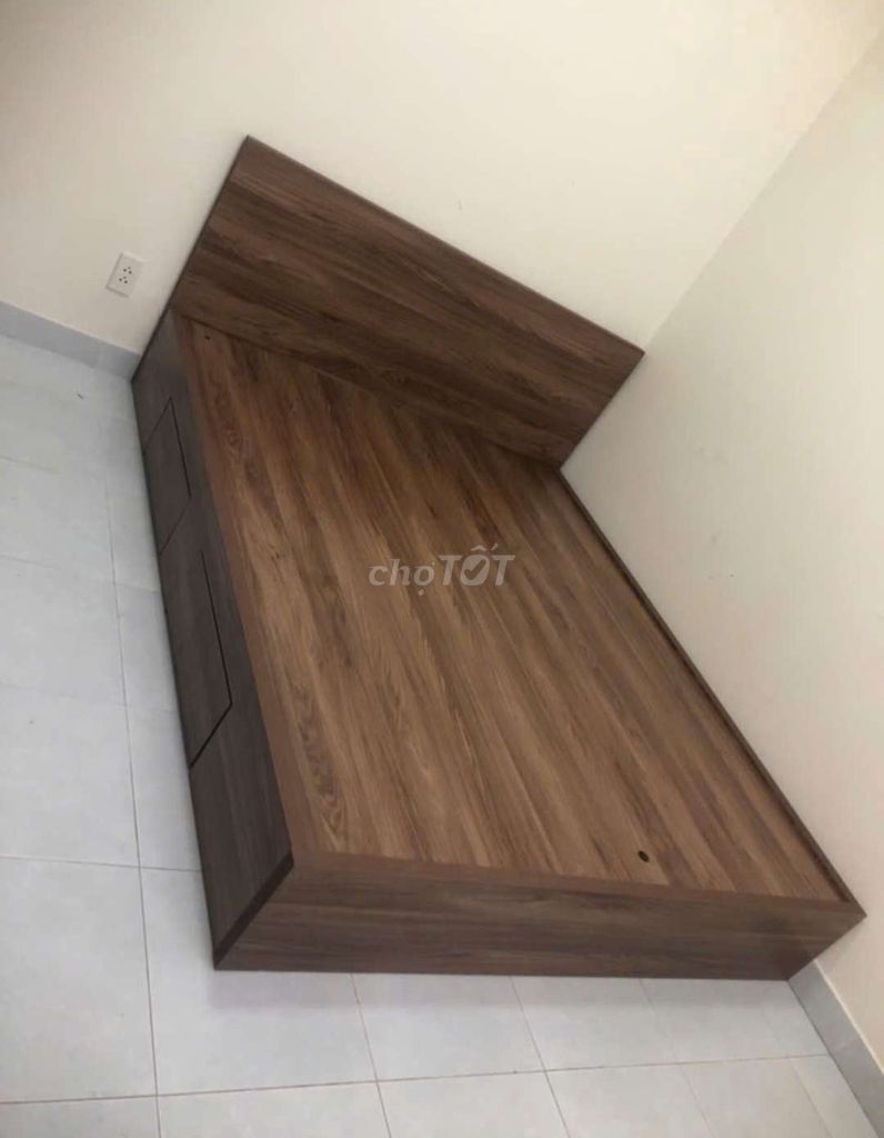 GIƯỜNG 1M8 2M GỖ CÔNG NGHIỆP MDF CÓ 2 HỘP KÉO. Mua bán Giường, chăn ga gối nệm tại Quận 4 Tp Hồ Chí Minh được đăng bởi Tủ nhựa đài loan hoàng quân hình 1