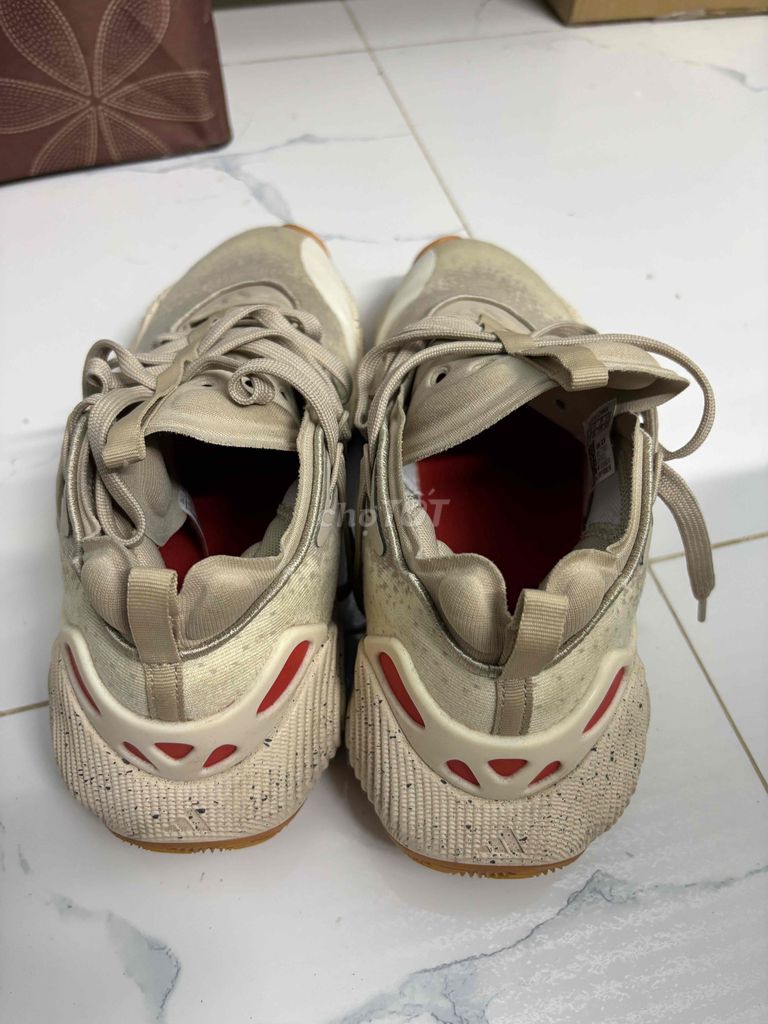 Em cần thanh lý giày Trea Young 3 size 43 1/3