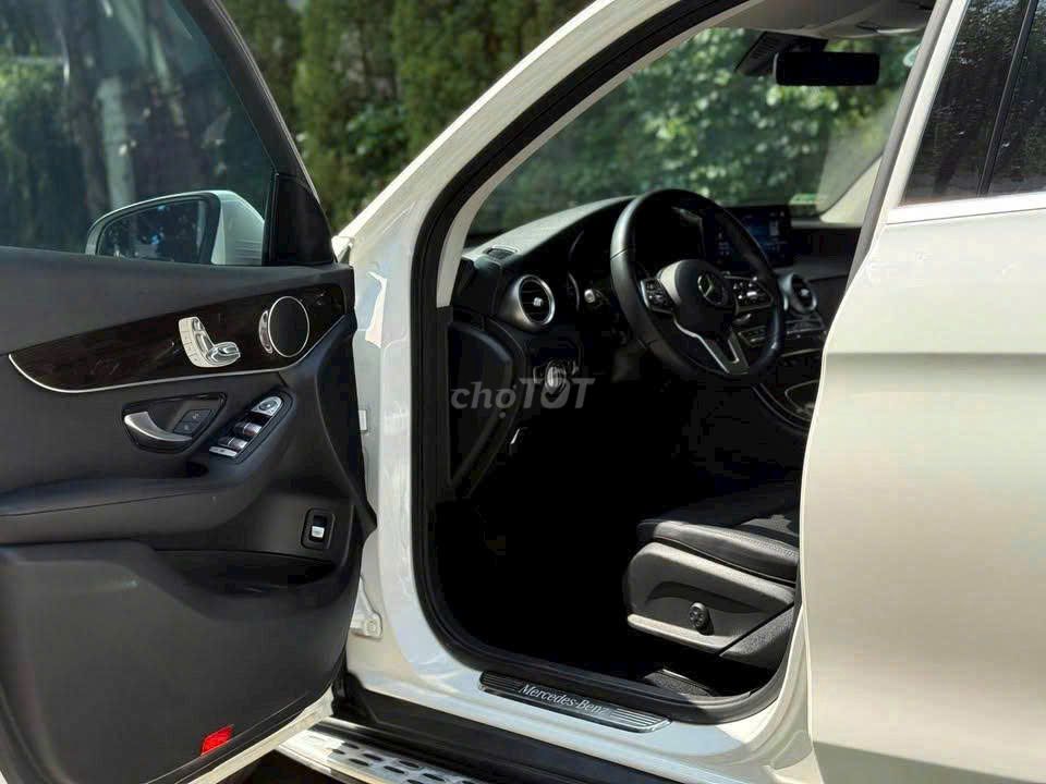 GLC200 Facelift model 2023 1 chủ từ đầu siêu lướt. Mua bán Ô tô tại Quận 7 Tp Hồ Chí Minh được đăng bởi tuấn anh hình 8