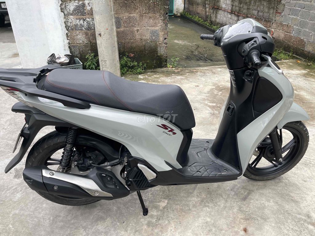 Cần bán sh 125 2017 máy zin chính chủ. Mua bán Xe máy tại Quận Kiến An Hải Phòng được đăng bởi Đức Anh  hình 2