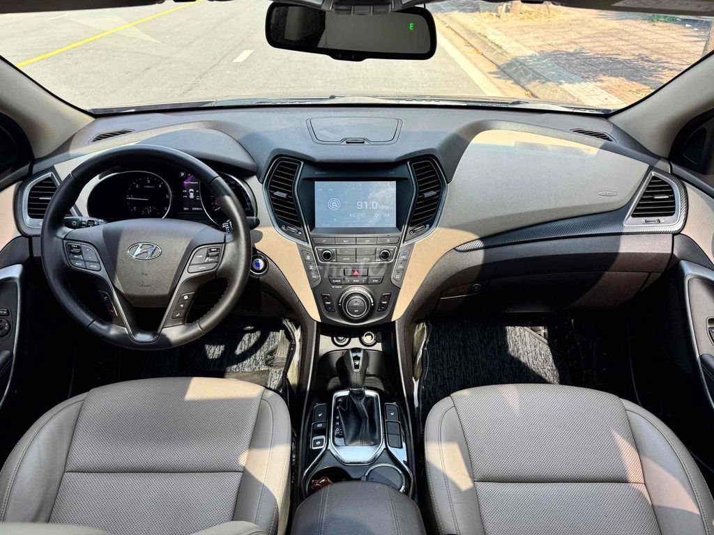 Hyundai Santa Fe 2018 Full Dầu - 90000 k. Mua bán Ô tô tại Quận Long Biên Hà Nội được đăng bởi Bùi Đình Thông hình 9