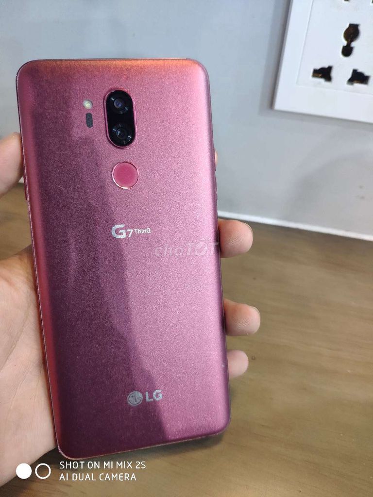 0906066050 - LG G7 2sim màu đỏ hiếm, có giao lưu ( gl )