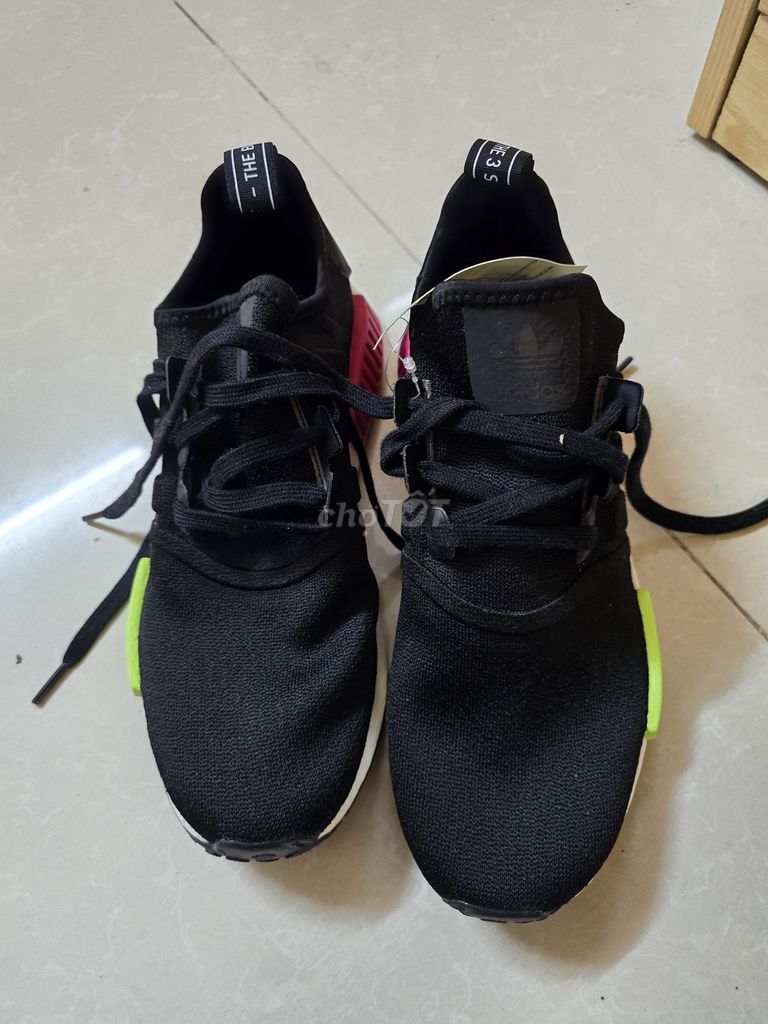 Giày adidaa nmd r1