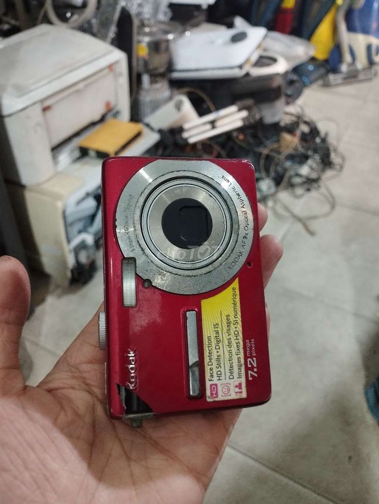 Xác máy ảnh kodak đỏ vỡ như hình cho thợ