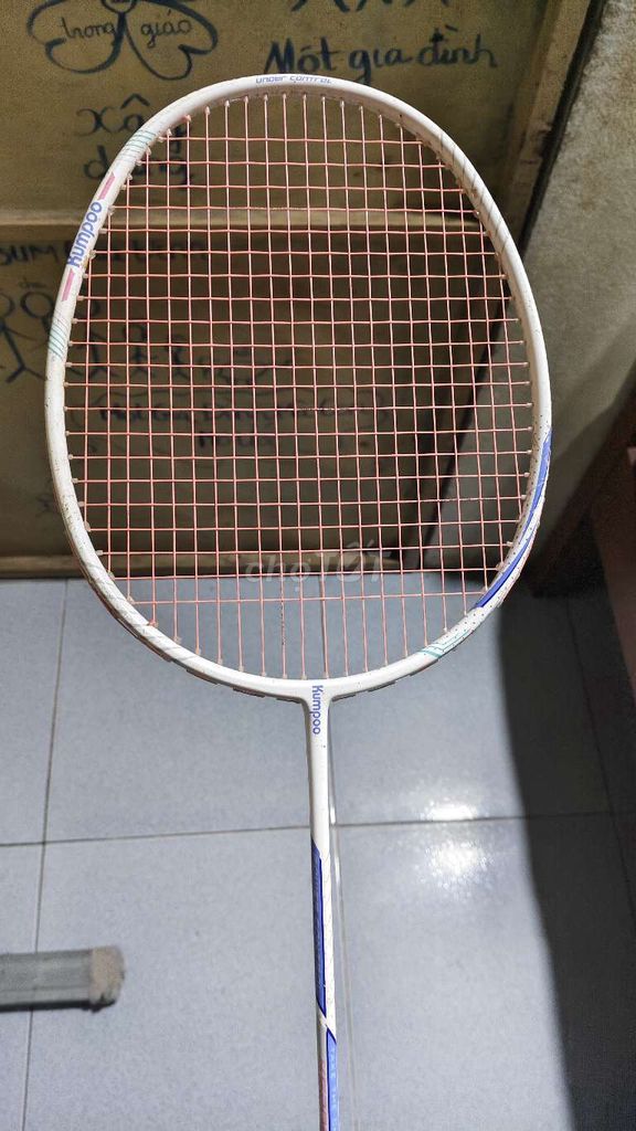 Vợt cầu lông Kumpoo K520S Trắng nội địa. Mua bán Đồ thể thao, Dã ngoại tại Thị xã Tân Châu An Giang được đăng bởi Phan Tấn Lộc hình 1