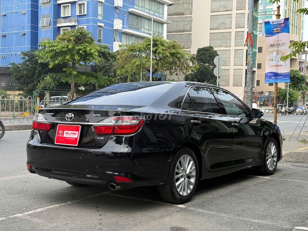 Camry 2017 2.0E Đen (Nội thất màu kem) - 118661 km. Mua bán Ô tô tại Quận Gò Vấp Tp Hồ Chí Minh được đăng bởi Thái Nguyễn Nhựt Quang hình 5