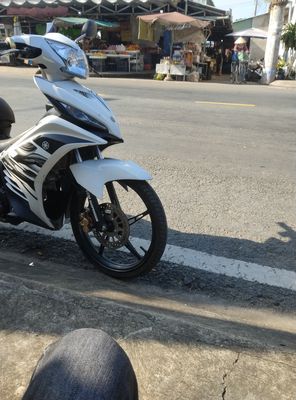 Yamaha Exciter 135 Trắng đen. Mua bán Xe máy tại Huyện Châu Thành Long An được đăng bởi Hhgh Kk