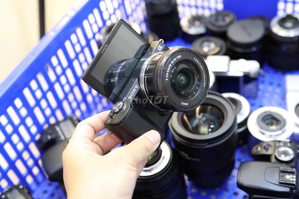 Máy ảnh Sony A5000 Đen. Mua bán Máy ảnh, Máy quay tại Quận Phú Nhuận Tp Hồ Chí Minh được đăng bởi Khánh máy ảnh top 1 hình 1