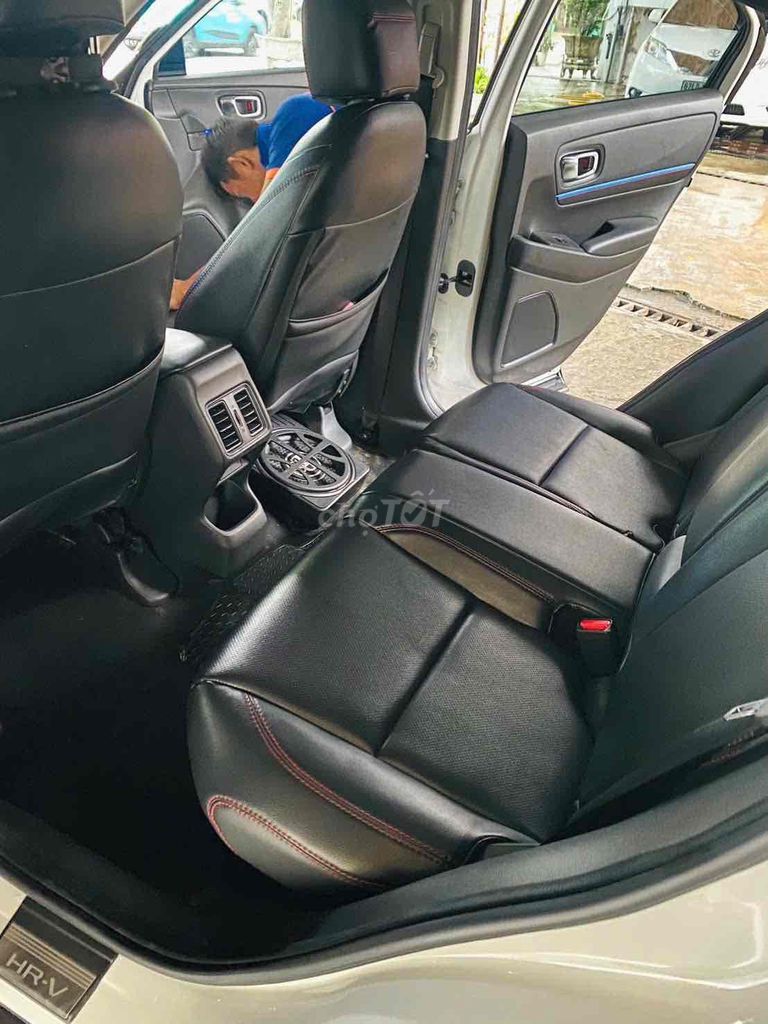 cần bán honda HR-V 2023 odo 30.000km. Mua bán Ô tô tại Quận Bình Tân Tp Hồ Chí Minh được đăng bởi Thu Hà  hình 7