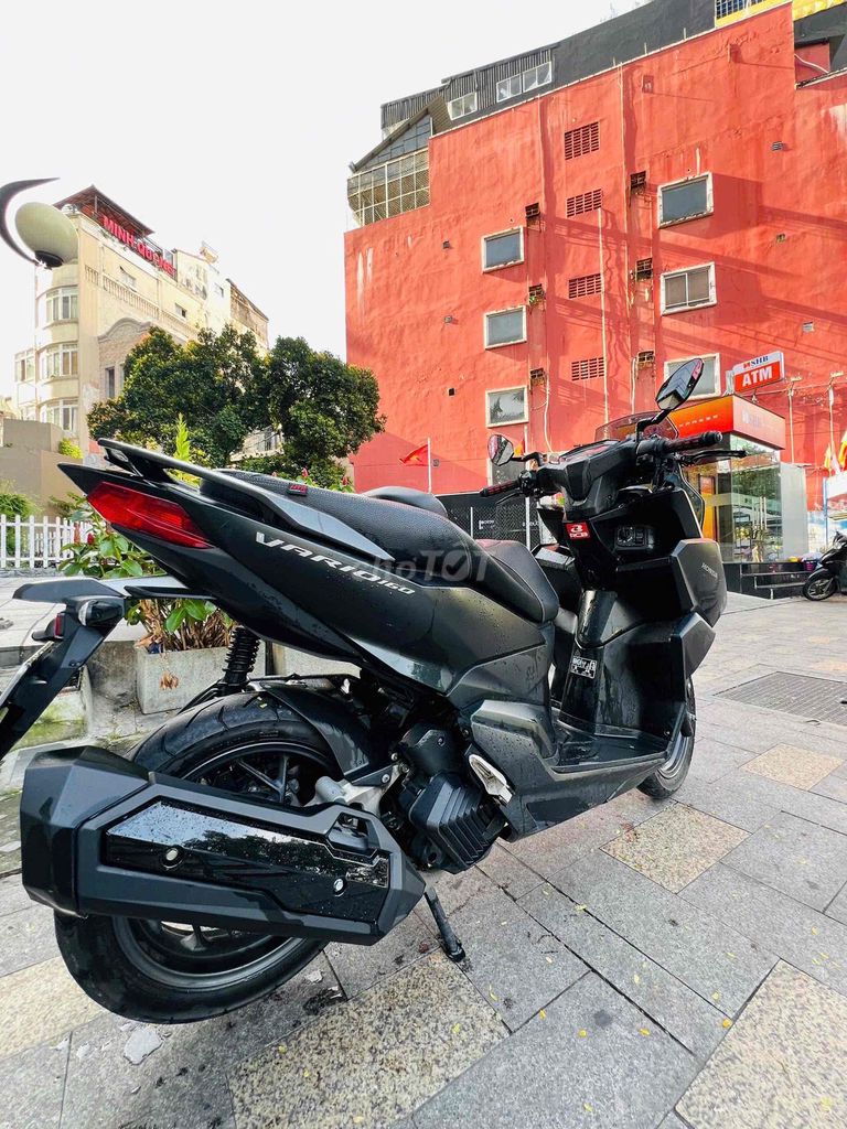 Honda Vario 160i ADV Đen. Mua bán Xe máy tại Quận 1 Tp Hồ Chí Minh được đăng bởi Tuấn moto hình 3