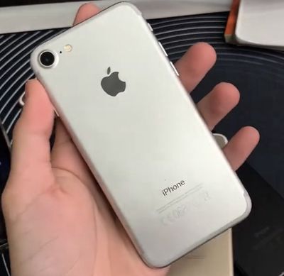 Apple iPhone 7 64GB Bạc Mỹ Zin nguyên bản