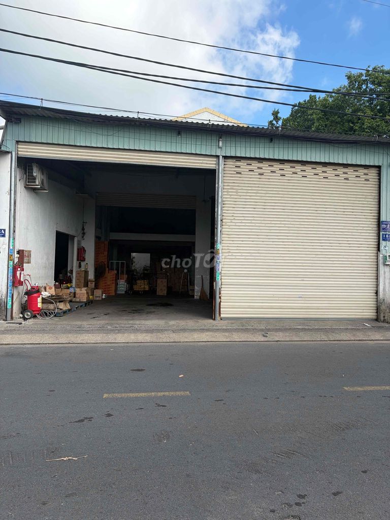 Vị trí sau chợ Xuân Thới Thượng, đường XTT 1 cũ. Cần bán gấp