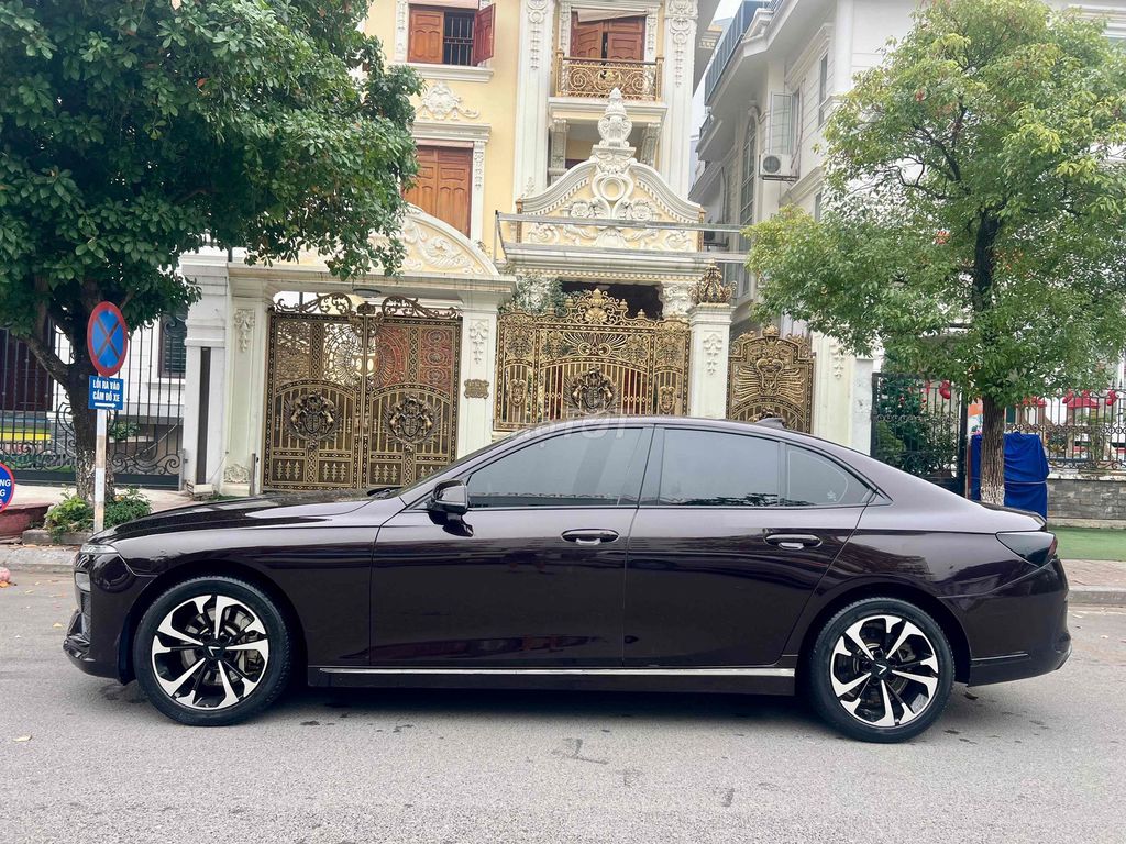 VinFast Lux A Base 2021 6800 km Nâu. Mua bán Ô tô tại Quận Bắc Từ Liêm Hà Nội được đăng bởi Nguyễn Hoàng hình 7