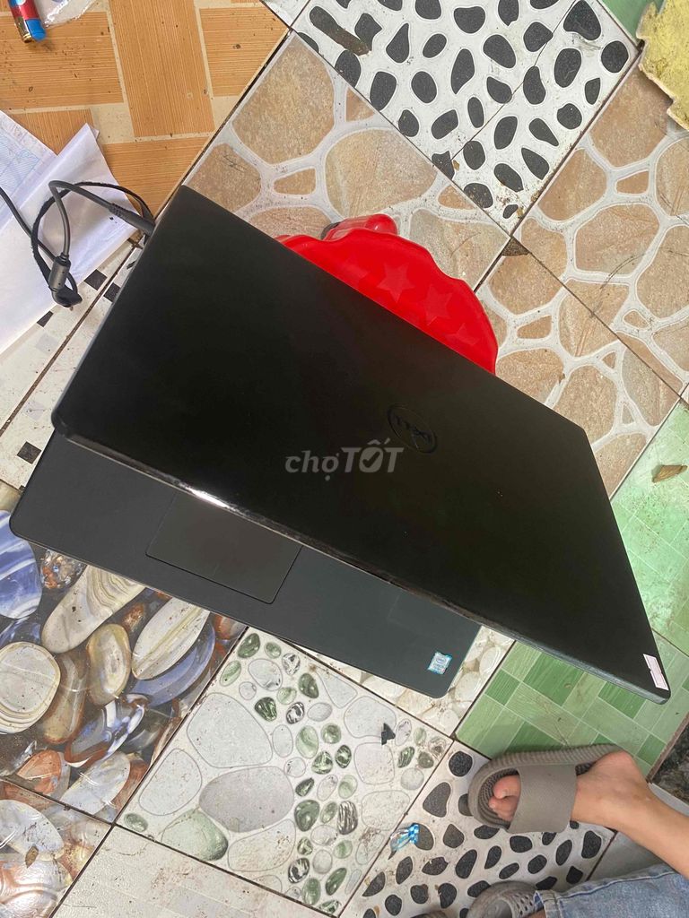 DELL Inspiron 15 3567 Core i5 mới 99%