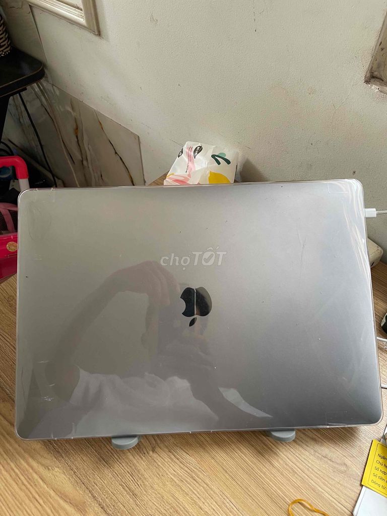 Apple MacBook Pro i7 15 inch 16GB/512GB. Mua bán Laptop tại Quận Bình Tân Tp Hồ Chí Minh được đăng bởi nguyen van vu hình 1