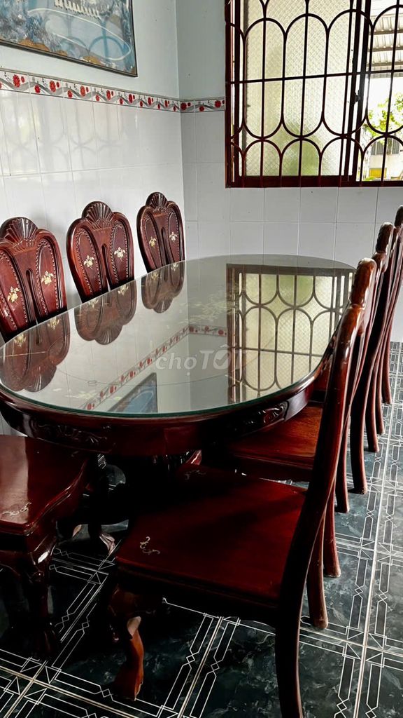 Sang Bộ bàn ăn gỗ căm xe 8 ghế Mới 98%. Mua bán Bàn ghế tại Huyện Chợ Lách Bến Tre được đăng bởi Trường hình 1
