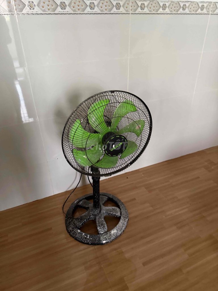 Quạt đứng Senko Đen, Xanh lá. Mua bán Quạt tại Huyện Củ Chi Tp Hồ Chí Minh được đăng bởi PN hình 1