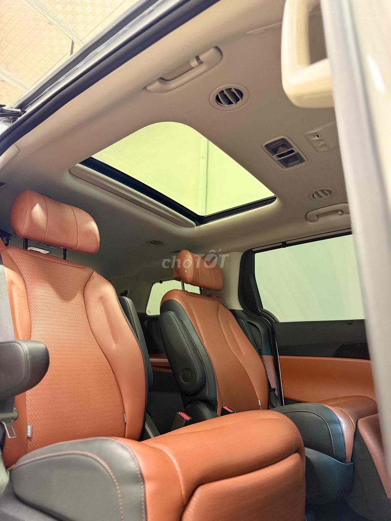 Kia Carnival 2023 Signature 2.2D - 42000 km. Mua bán Ô tô tại Quận 8 Tp Hồ Chí Minh được đăng bởi Đăng Xe Lướt hình 11