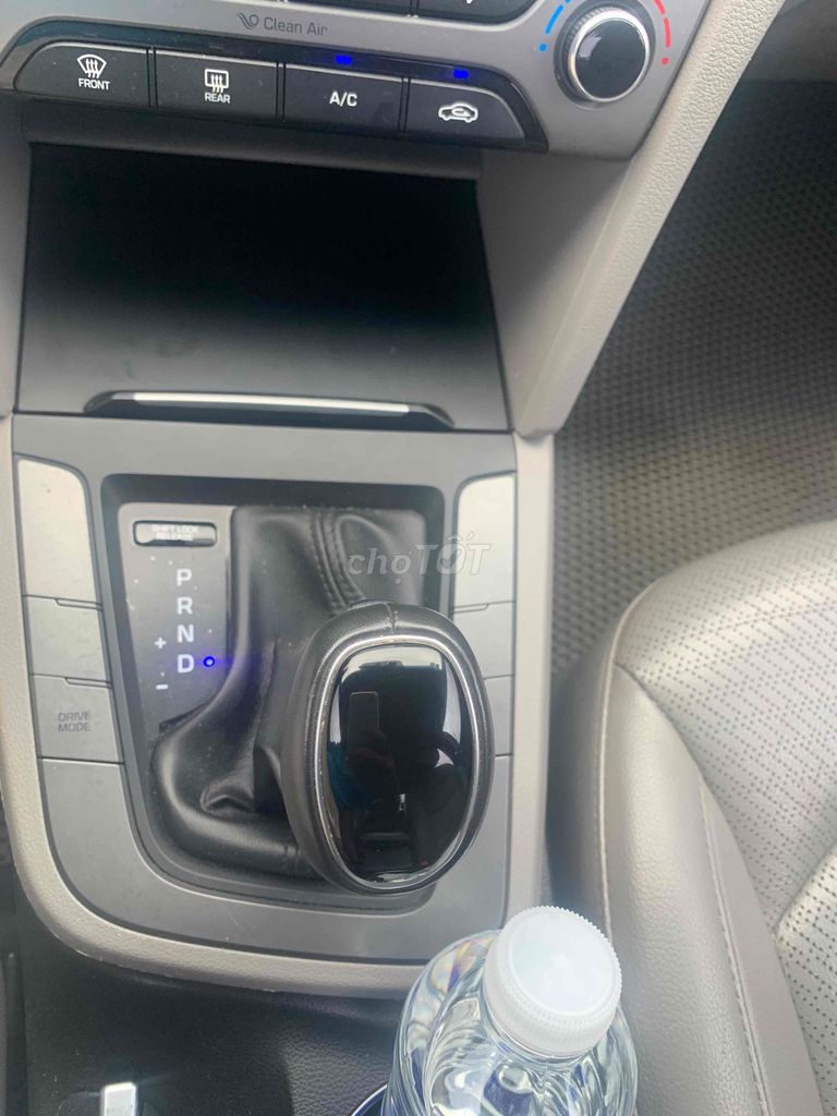 Hyundai Elantra 2017 Sport 1.6 AT - 117000 km. Mua bán Ô tô tại Thành phố Cà Mau Cà Mau được đăng bởi Trí Thạnh CMU  hình 9