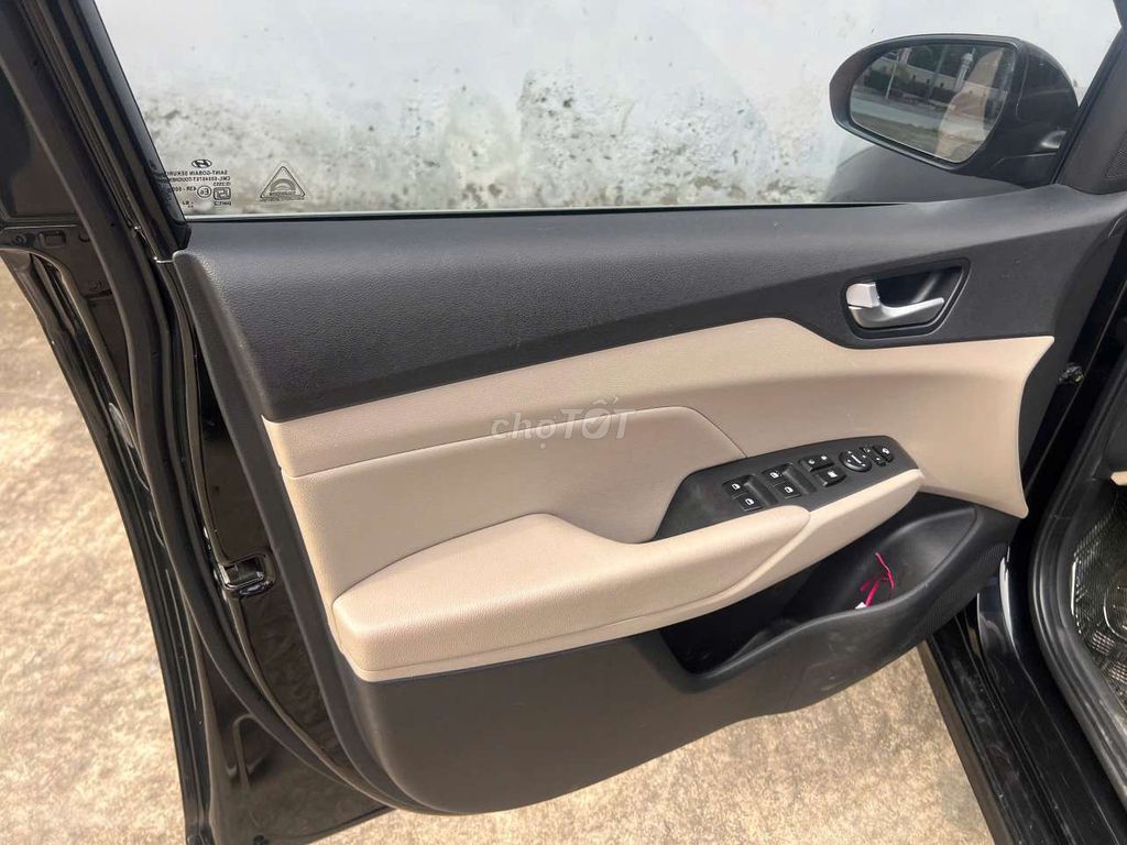 Hyundai Accent 2019 Đen 65000 km. Mua bán Ô tô tại Quận 8 Tp Hồ Chí Minh được đăng bởi VinFast Đại Lộc hình 14