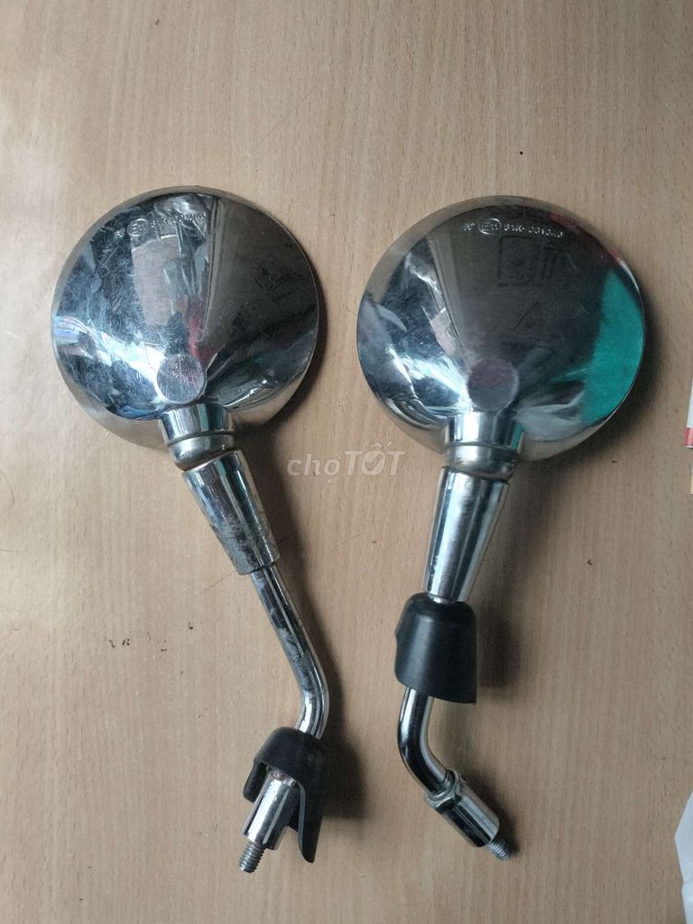 Pas gương theo xe Vespa Primavera. Mua bán Phụ tùng xe tại Quận Cầu Giấy Hà Nội được đăng bởi Hùng hình 1