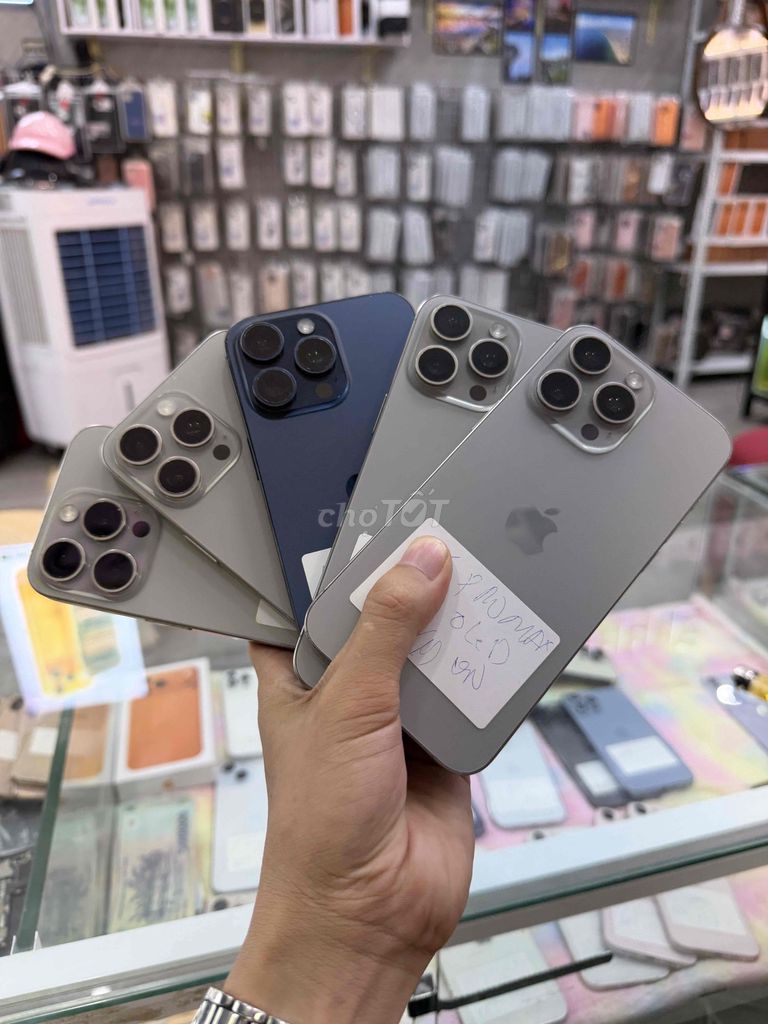 Apple iPhone 15 Pro Max 512gb ngon. Mua bán Điện thoại tại Quận Hải Châu Đà Nẵng được đăng bởi Hoàng Táo 273 Nguyễn Hoàng Đà Nẵng hình 1