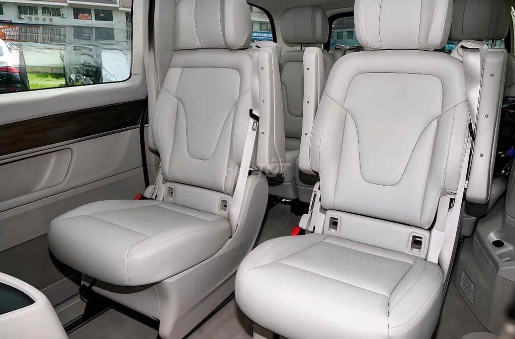 Mercedes Benz V Class 2025 V300 Avantgarde. Mua bán Ô tô tại Quận 7 Tp Hồ Chí Minh được đăng bởi Lâm Hoàng  hình 7