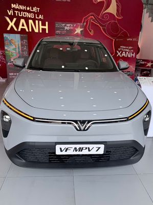 MPV 7 Chỗ Sẵn Xe – Chốt Là Giao Ngay