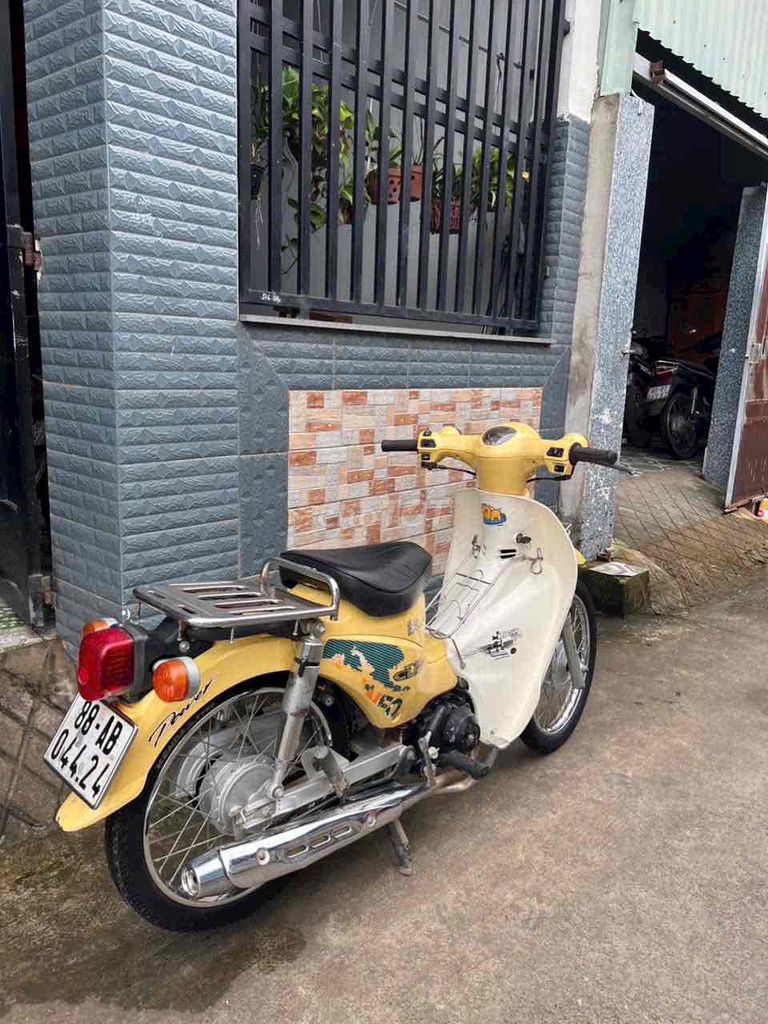 cần bán cup 50 giấy tờ đầy đủ,máy móc zin êm. Mua bán Xe máy tại Thành phố Biên Hòa Đồng Nai được đăng bởi XM Kiều Anh  hình 2