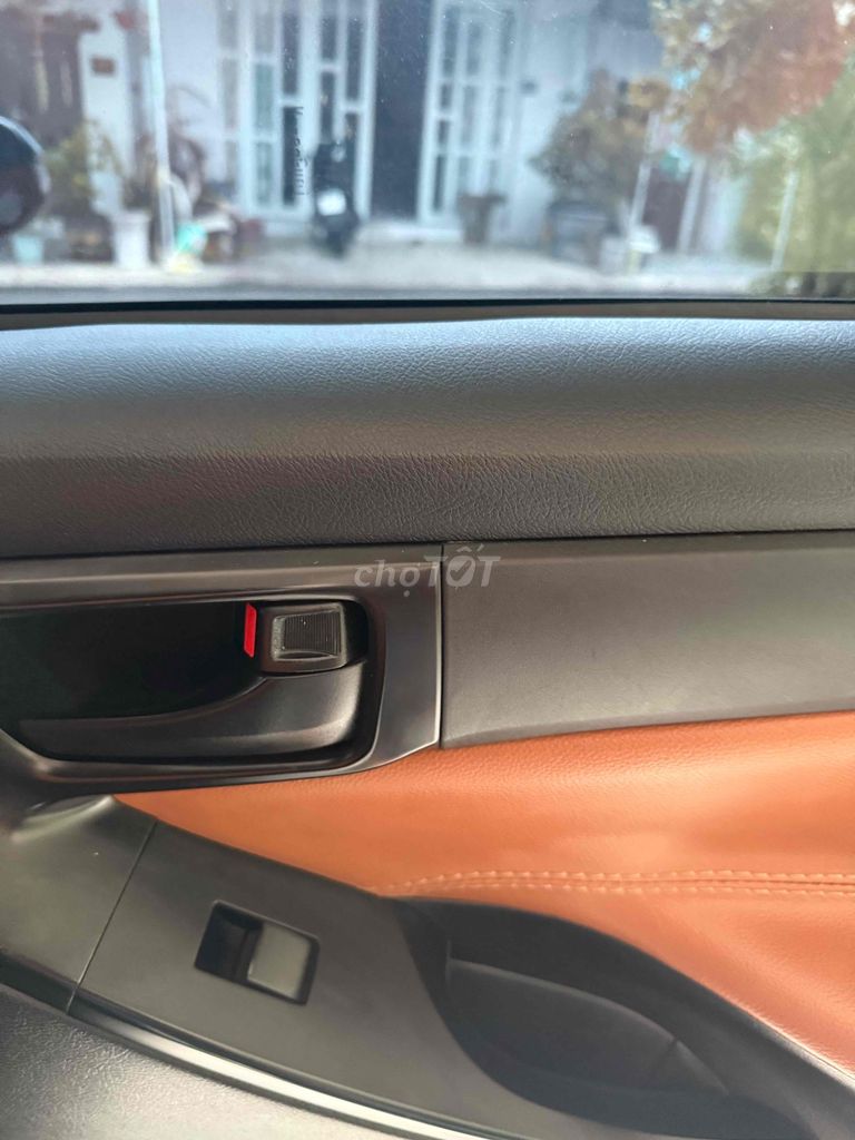 Toyota Innova 2019 2.0E odo 114k. Mua bán Ô tô tại Huyện Tam Nông Đồng Tháp được đăng bởi Lê Hữu Trí hình 4