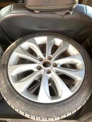 Bộ mâm R18 màu Bạc, hợp kim  Đã qua sử dụng. Mua bán Phụ tùng xe tại Thành phố Phan Thiết Bình Thuận được đăng bởi Phan Đình Thắng