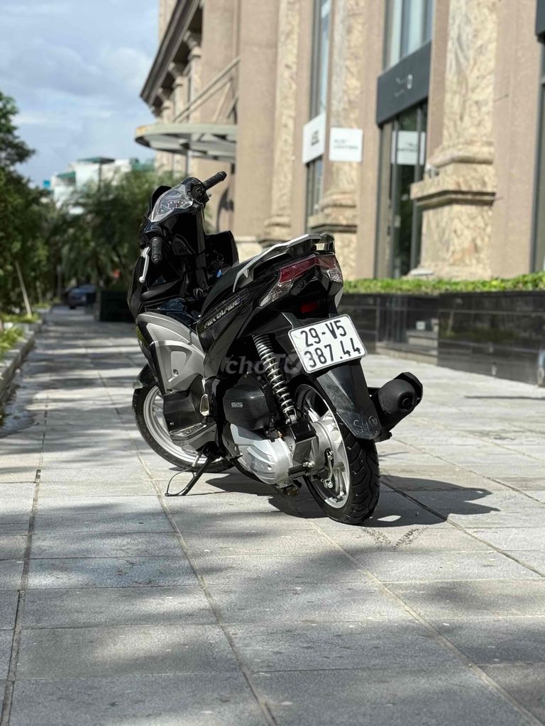 Air Blade đèn led xe nguyên bản từ mới Nguyên bản. Mua bán Xe máy tại Quận Ba Đình Hà Nội được đăng bởi Xe Máy Nam Thi hình 4