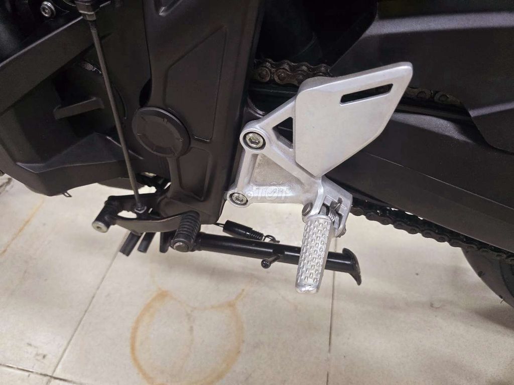 QUÝMOTOR CYCLE ĐÀ NẴNG, HONDA CB650R CÒN MỚI. Mua bán Xe máy tại Quận Thanh Khê Đà Nẵng được đăng bởi Quý Moto Cycle 21 điện biên phủ Đà Nẵng hình 7