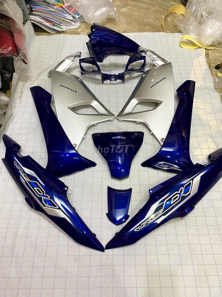 10 mảnh nhựa màu Wave A110cc màu Xanh Tím Than. Mua bán Phụ tùng xe tại Quận Cầu Giấy Hà Nội được đăng bởi Nguyễn Quang Huy hình 1