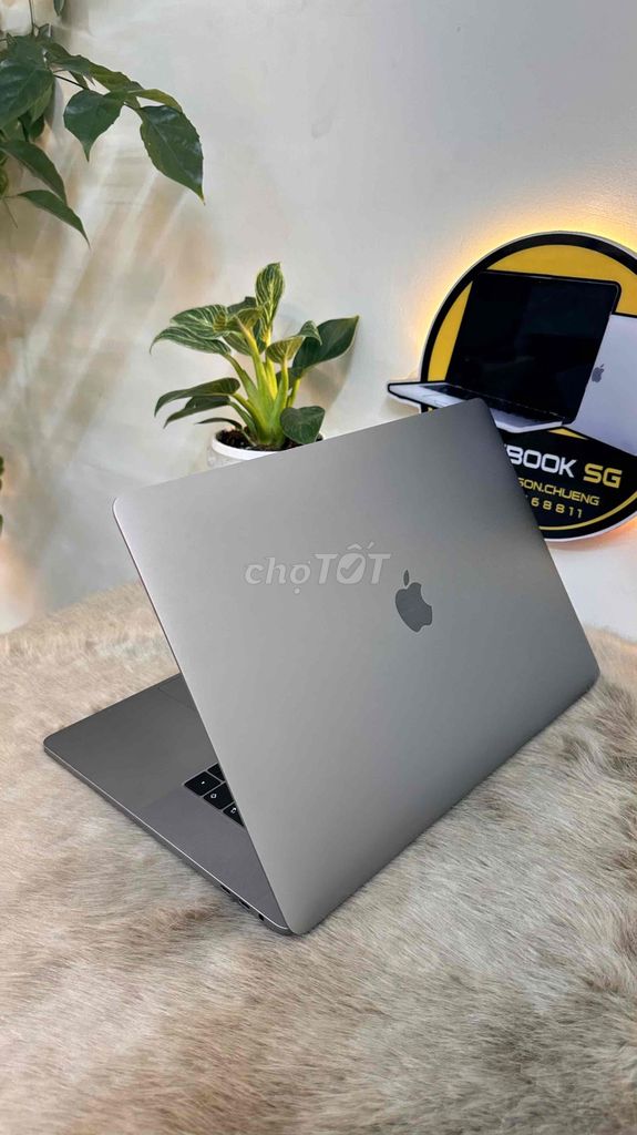 Apple Macbook Pro 15 i9 32GB/1TB. Mua bán Laptop tại Quận 5 Tp Hồ Chí Minh được đăng bởi PT Store Q5 HCM hình 1