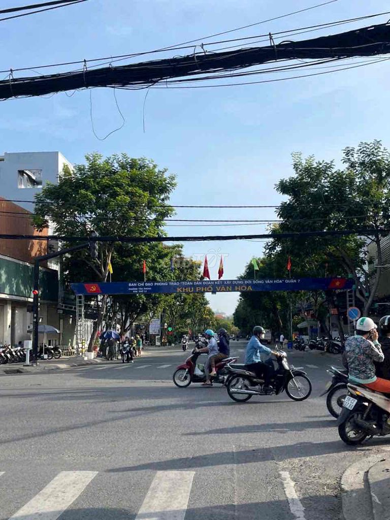 Дом в Quận 7, Хошимин — $2,309/мес, фото 1