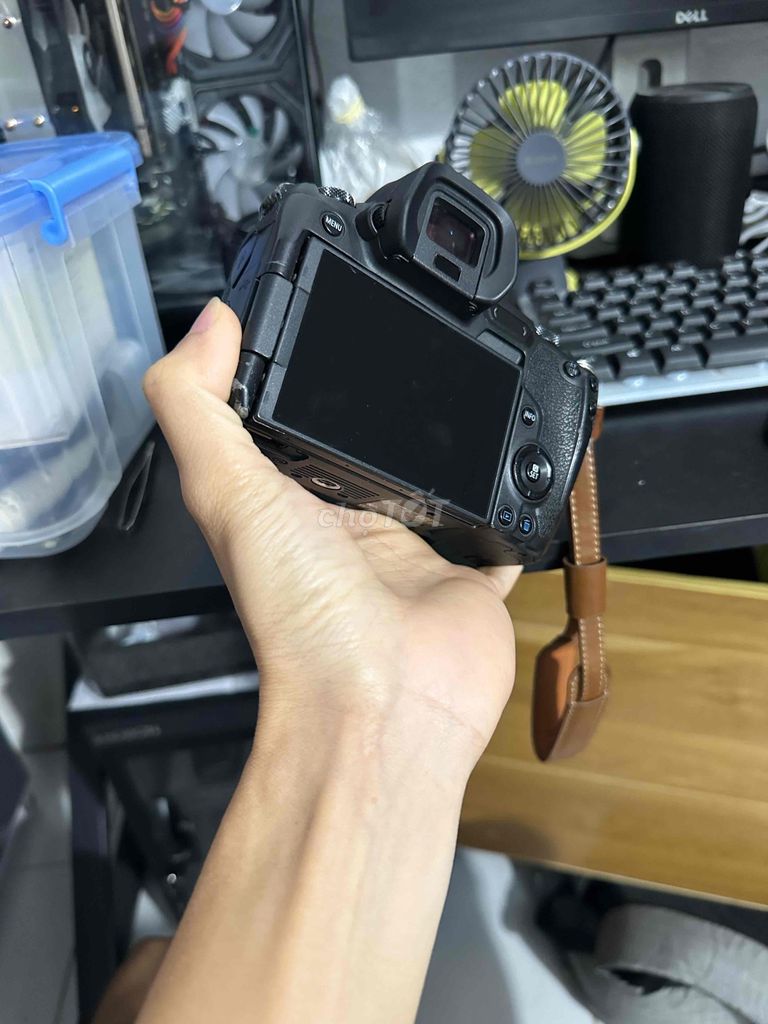 Máy ảnh Canon EOS R Đen. Mua bán Máy ảnh, Máy quay tại Quận Cẩm Lệ Đà Nẵng được đăng bởi designer hình 1