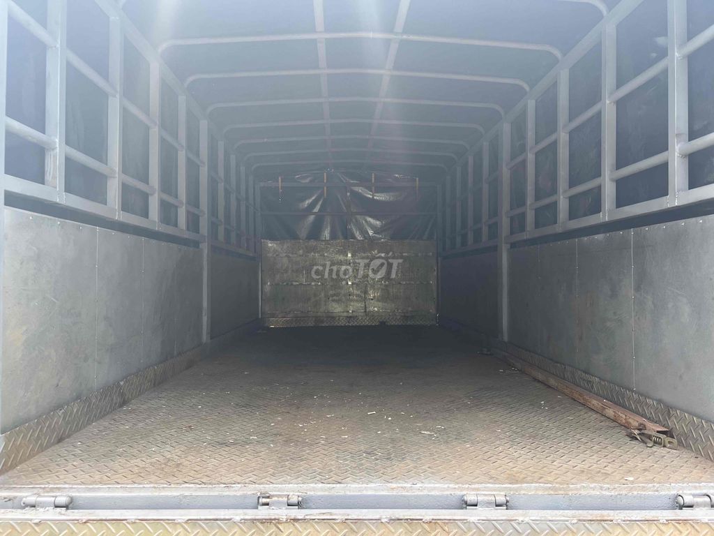 Bán xe Hyundai 2t4 thùng 4m3 đời 2019. Mua bán Xe tải, xe ben tại Thị xã Tân Uyên Bình Dương được đăng bởi xetaigiare hình 4