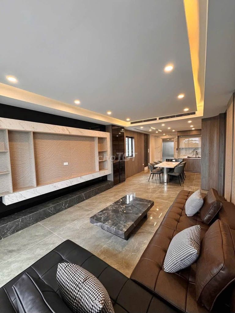Bán nhà mặt phố kinh doanh, thang máy, ô tô tránh, Việt Hưng, Long Biê