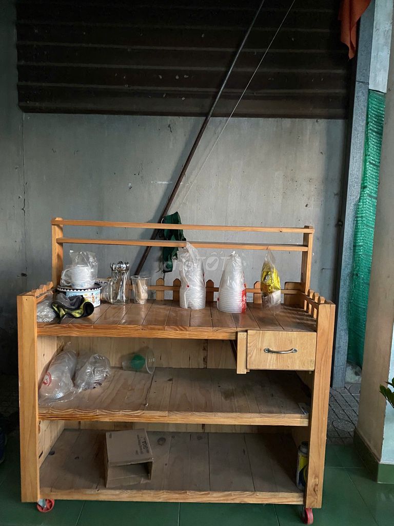 Bàn cafe gỗ 2 tầng có bánh xe Nâu gỗ. Mua bán Tủ, kệ gia đình tại Huyện Củ Chi Tp Hồ Chí Minh được đăng bởi Toan Nguyen hình 1