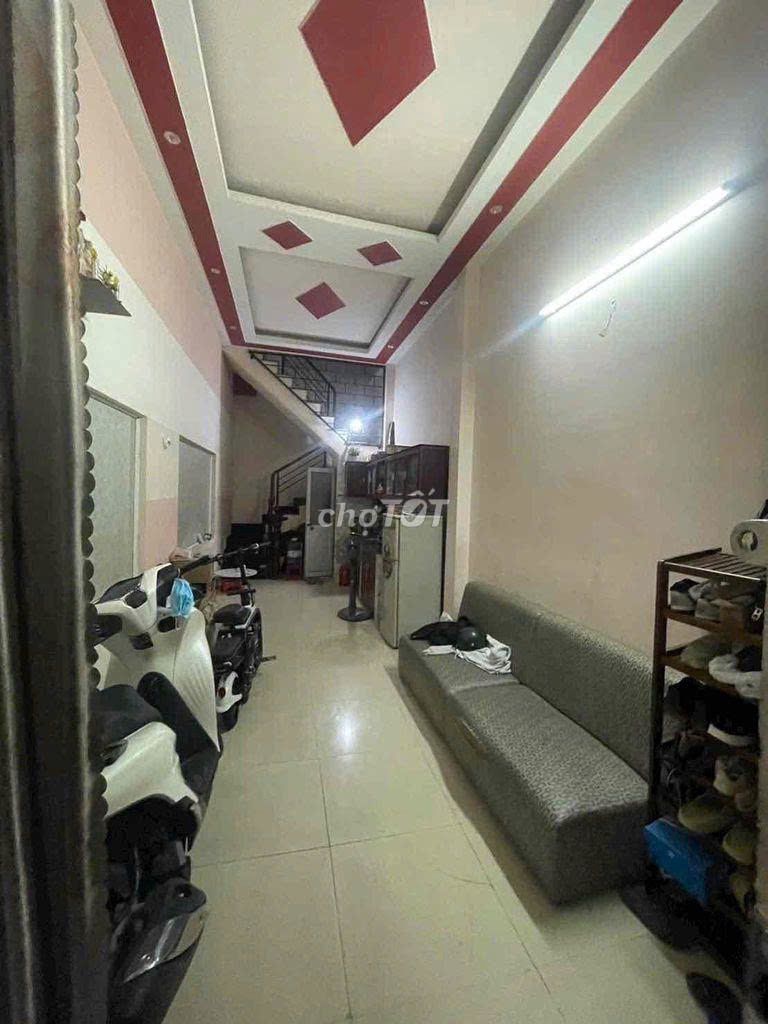 CHDV gần chơ cây sộp 4x20m , 7PN thu nhập 12tr/tháng giá 4,7 tỷ