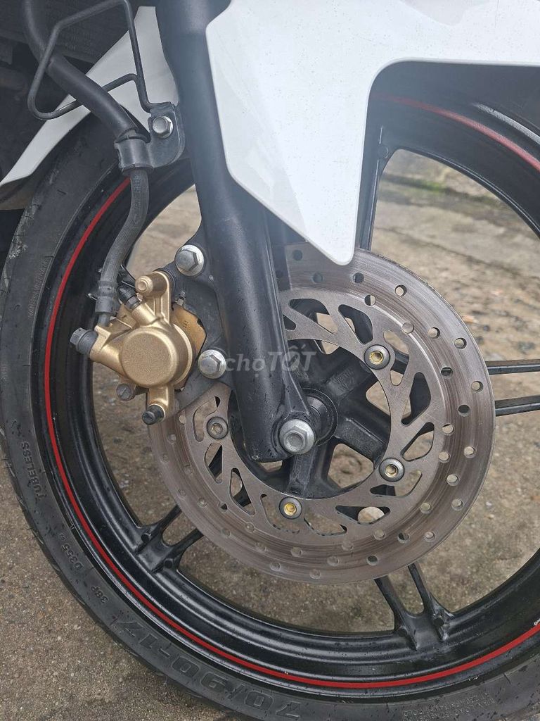 Cần bán Ex 150 trắng đỏ đen. Mua bán Xe máy tại Quận Cẩm Lệ Đà Nẵng được đăng bởi Kỳ hình 4