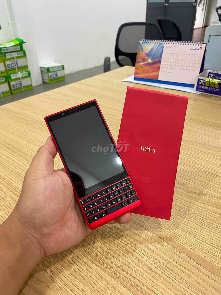 Blackberry Key 2 Red 64GB Đỏ Đã sử dụng. Mua bán Điện thoại tại Huyện Bình Chánh Tp Hồ Chí Minh được đăng bởi Duc Hoang hình 1
