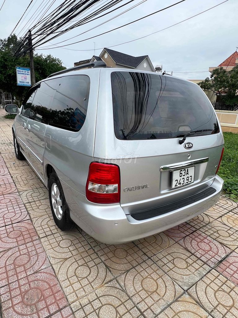 Kia Carnival 2007 - 123456 km